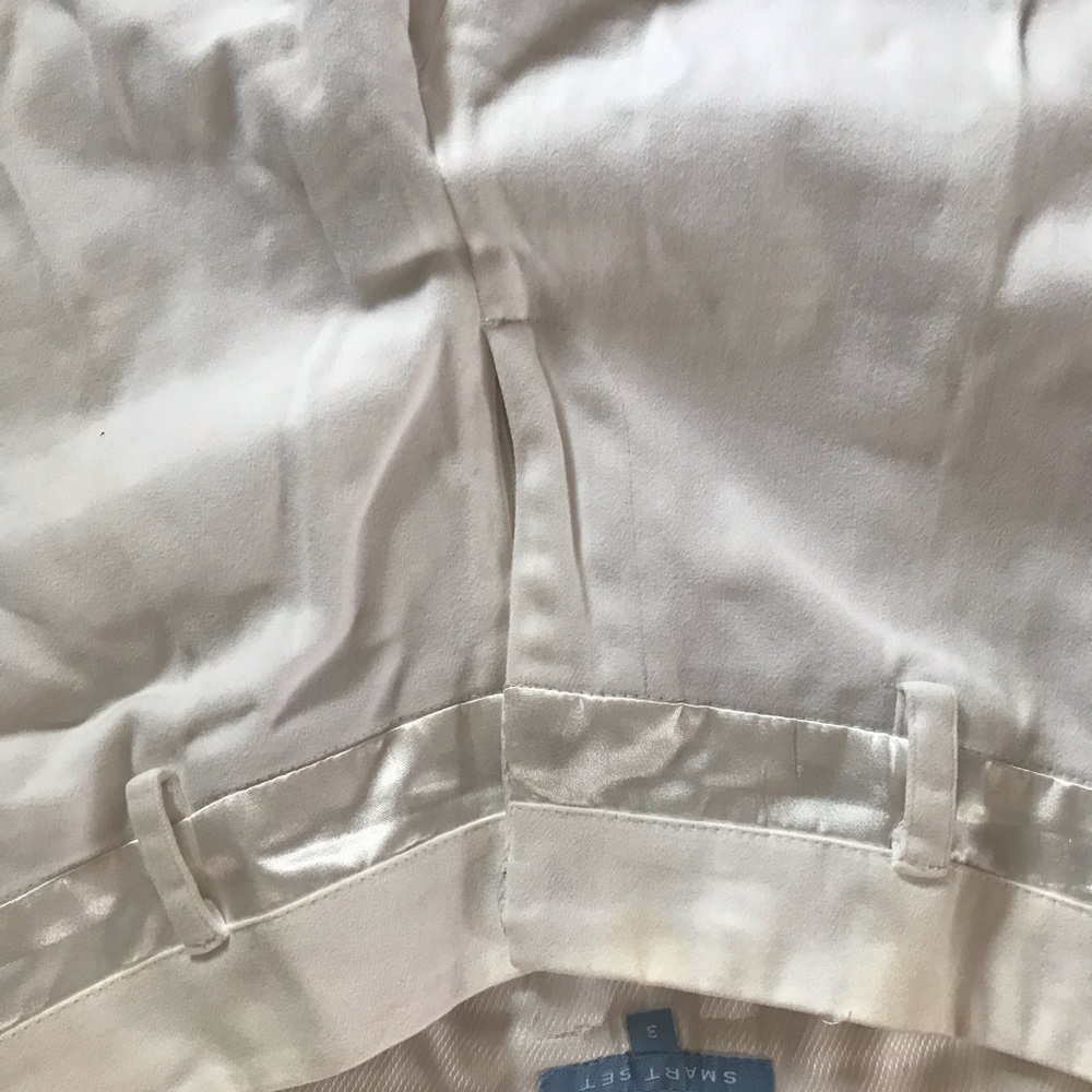 White pants - Picture 4 of 5